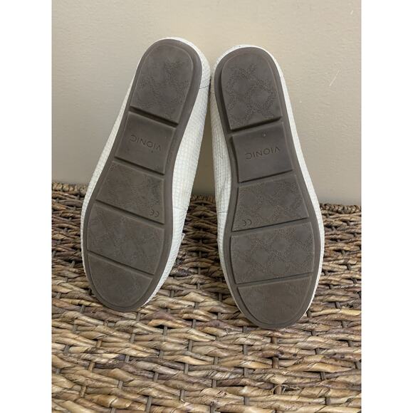 Vionic Larrun Women's Ivory Snake Pattern Orthotic Slip on Loafers 8 - Picture 6 of 8